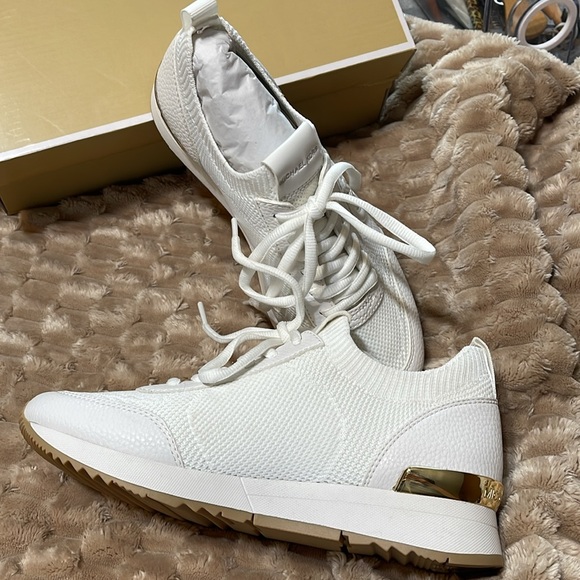 BNIB Michael Kors Jenkins Knit trainer shoes size US 6.5M - Picture 6 of 7